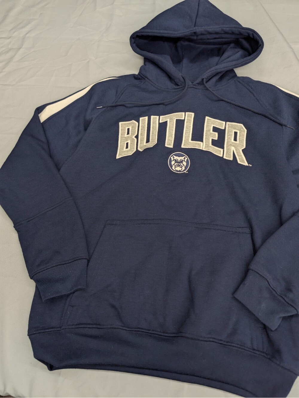 Butler Bulldogs Pro Player NCAA Pullover Hoodie Medium